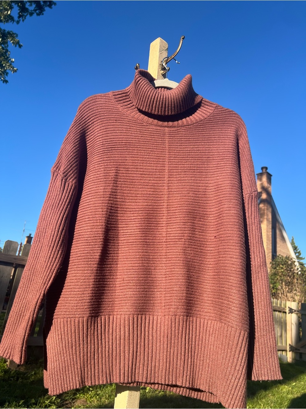 LILLUSORY Brown Ribbed Turtleneck Sweater Medium